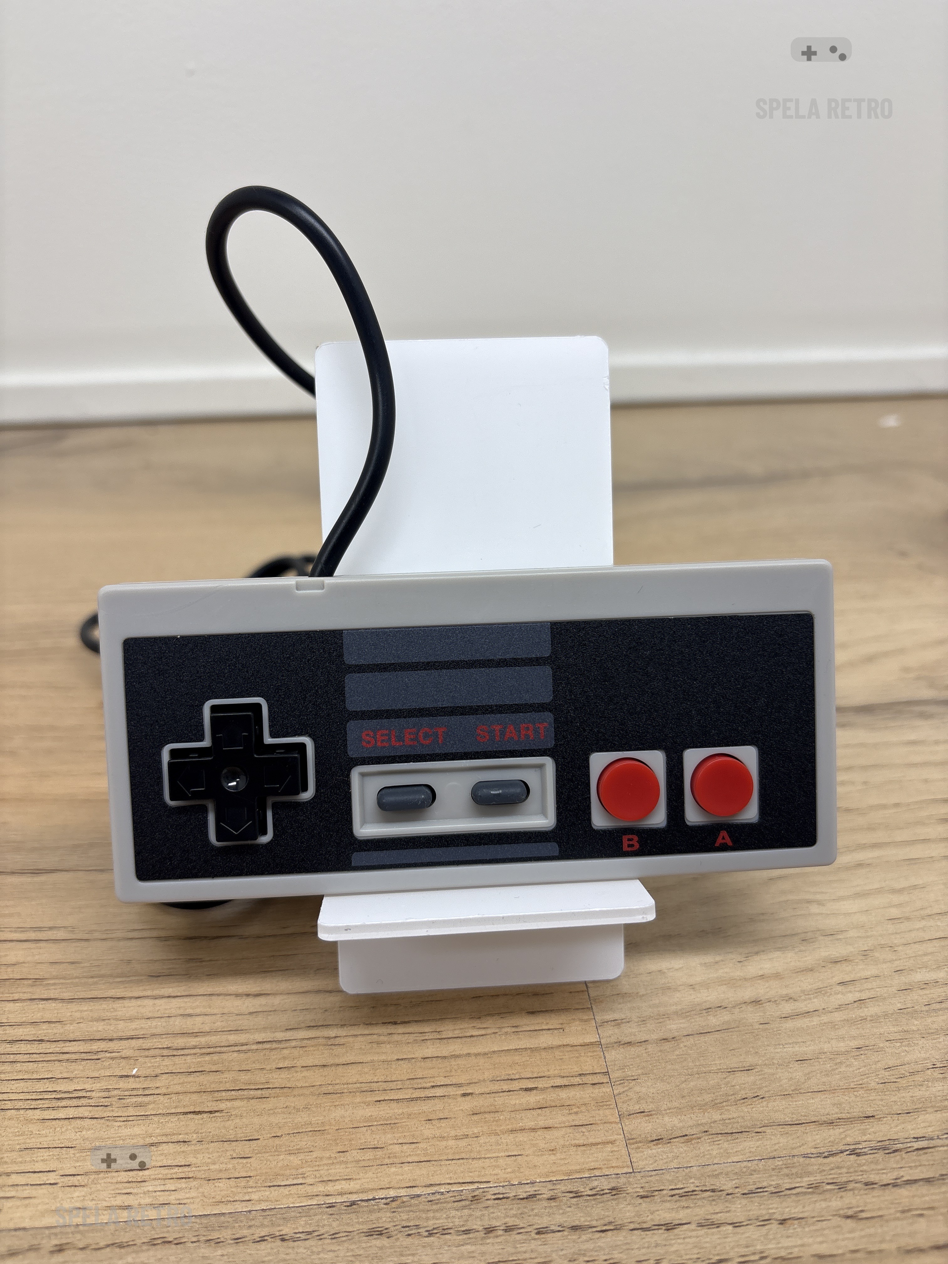 Handkontroll - Nintendo Classic Mini (NES MINI) (längre kabel, nyproduktion). 