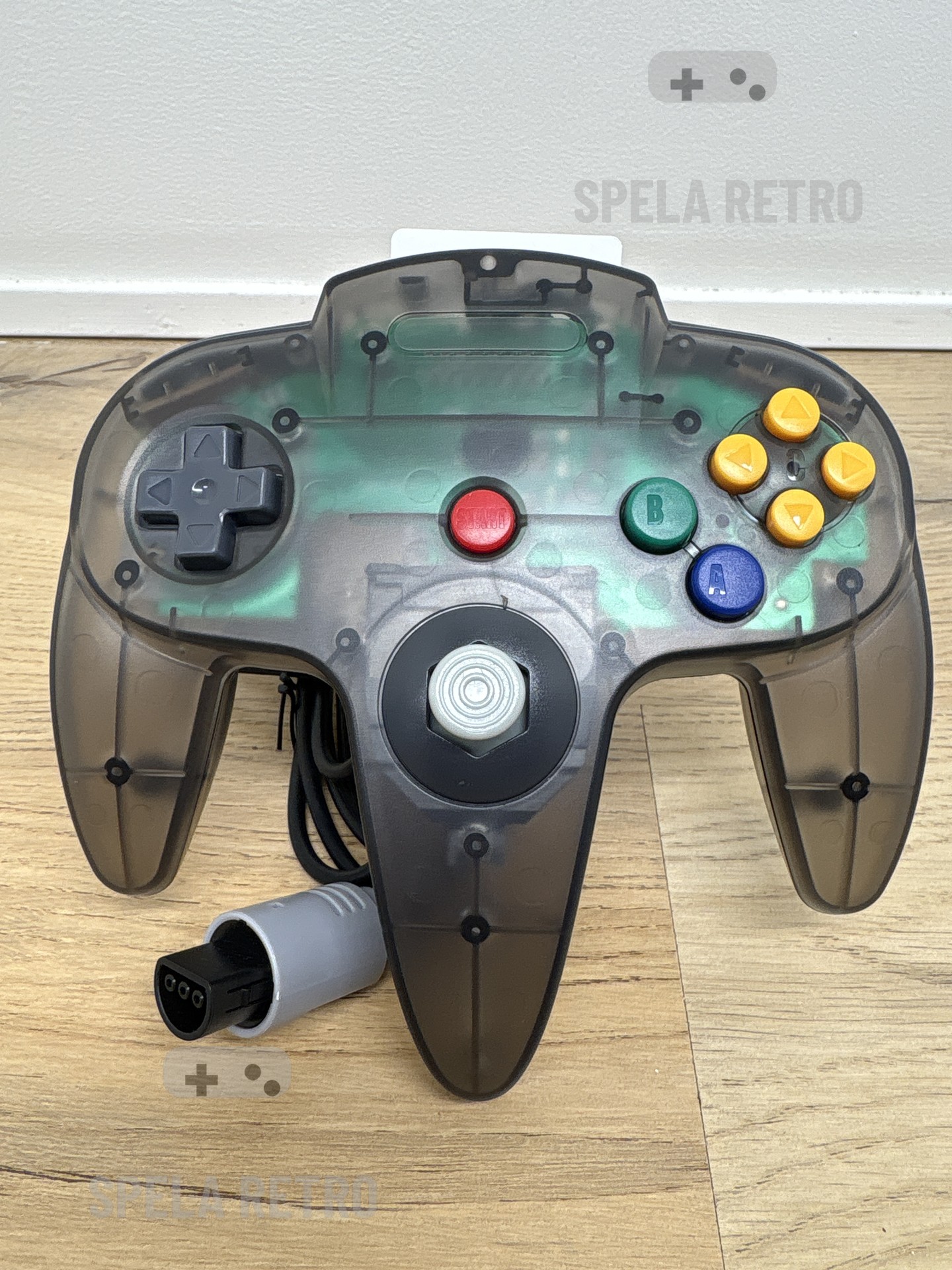 Nintendo 64: Kontroller 3e part transparent svart