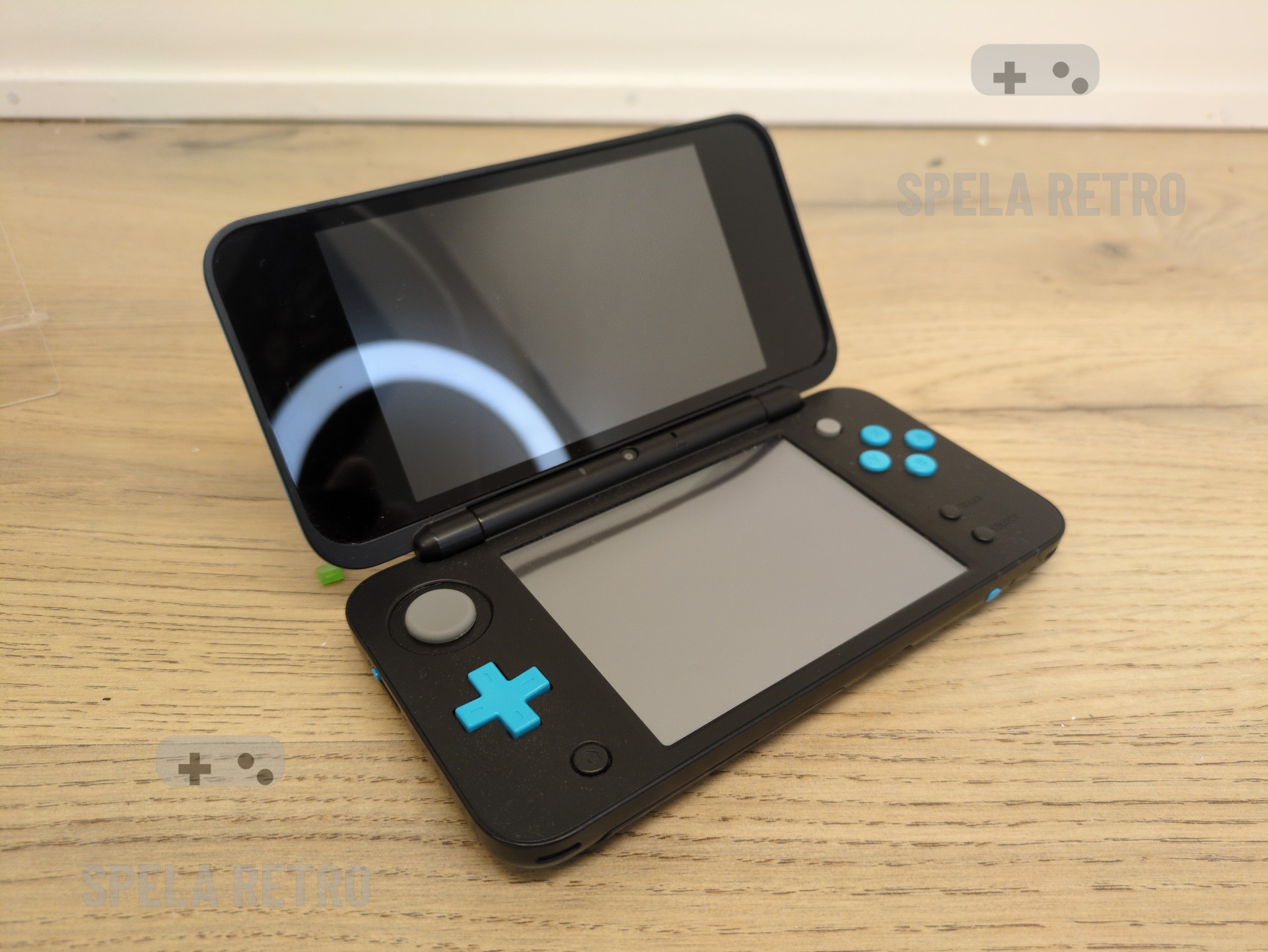 Nintendo - New 2ds XL Svart & Turkos