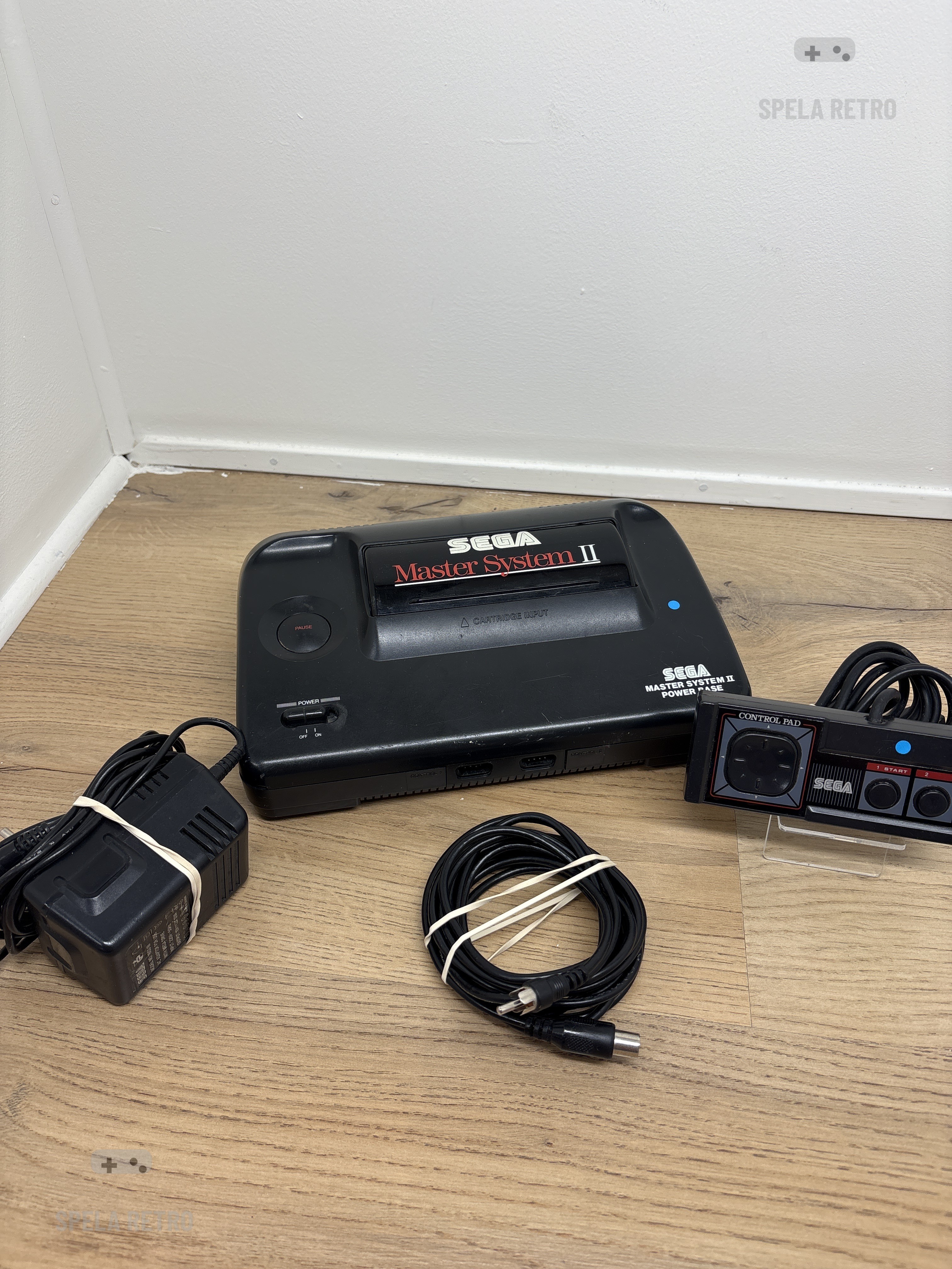 Sega Master System II, komplett inkl 1st Handkontroll.