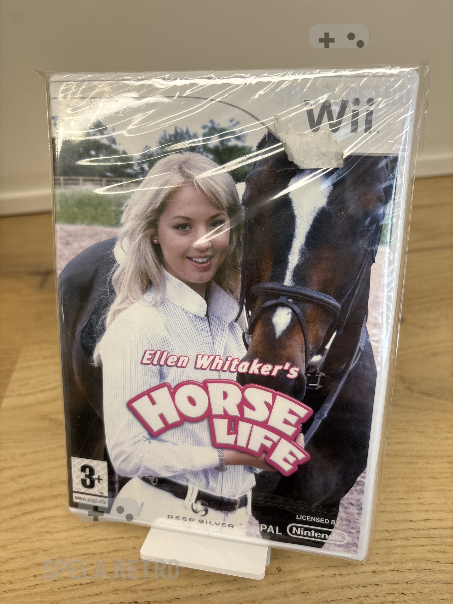 Ellen Whitaker's Horse Life oöppnad