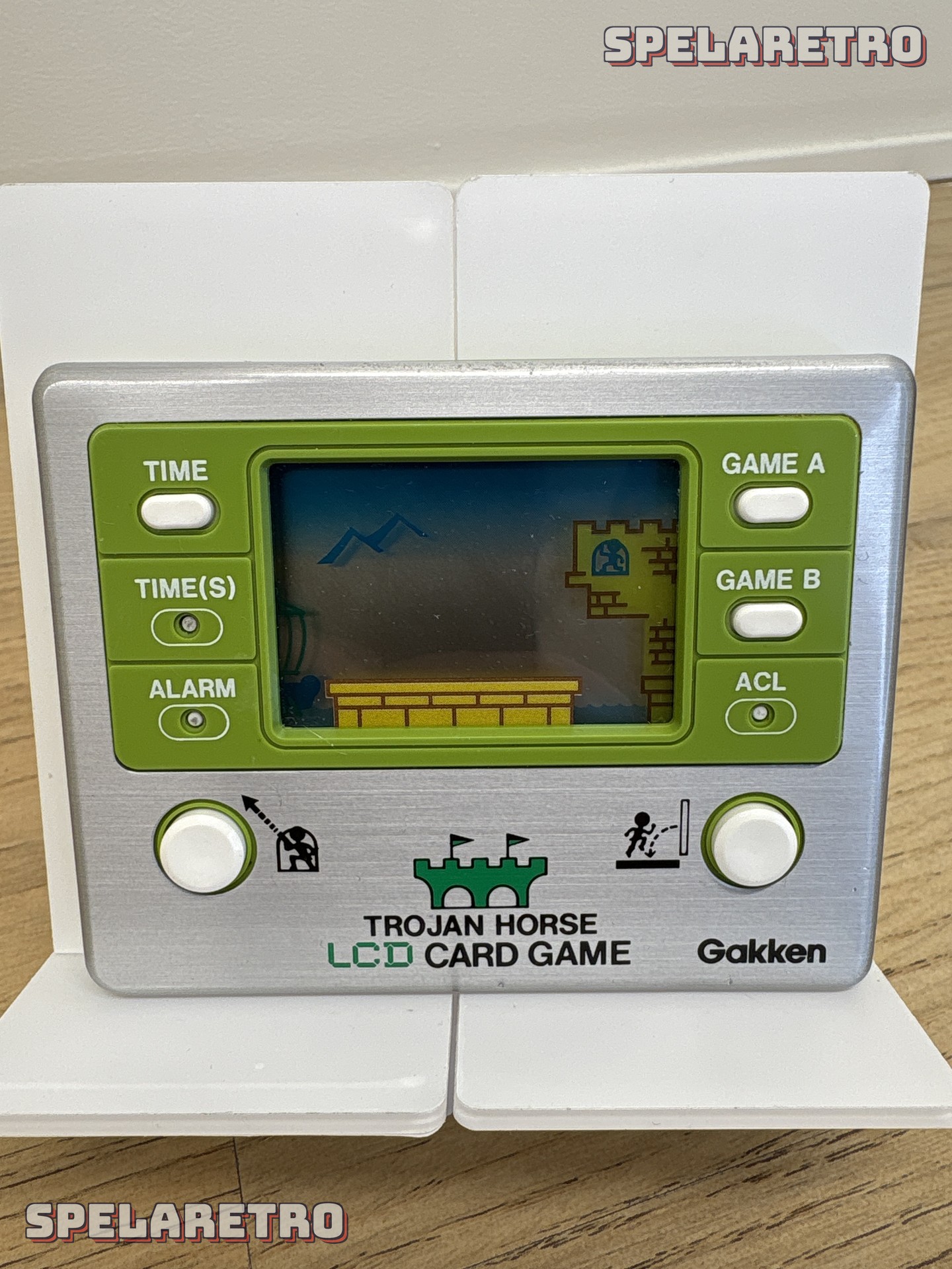 Gakken Trojan Horse LCD Card Game (Refurished)